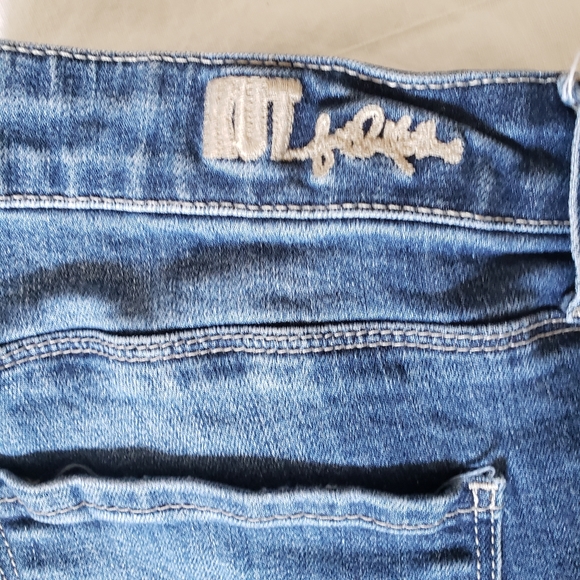 Kut From The Kloth Straight Leg Distressed Jeans - Picture 2 of 9